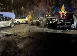 Auto in fiamme a Passirana