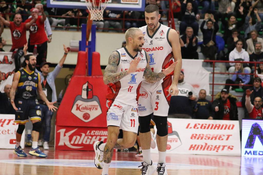 Basket: sfida tra Legnano e Vigevano 