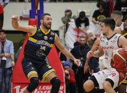 Basket: sfida tra Legnano e Vigevano 