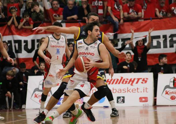 Basket: sfida tra Legnano e Vigevano