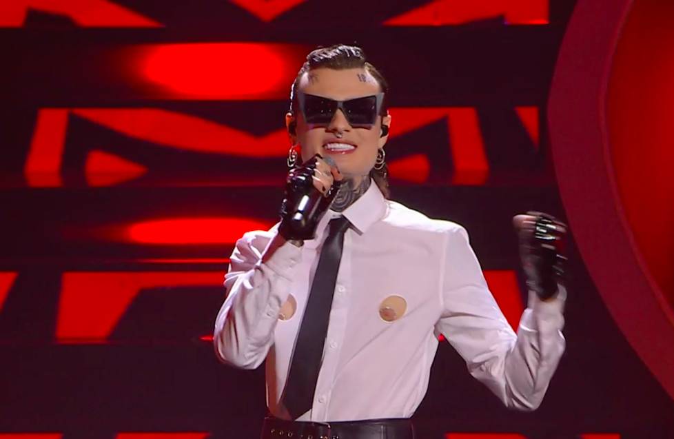 le follie di Rosa Chemical sul palco di Sanremo 2023